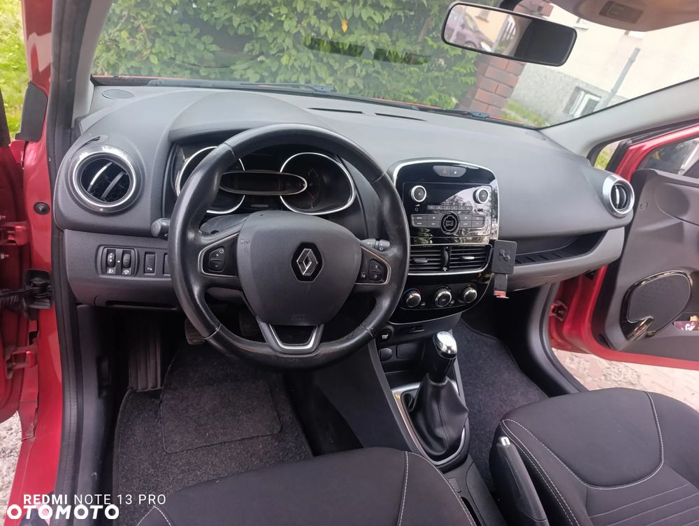 Renault Clio - 26