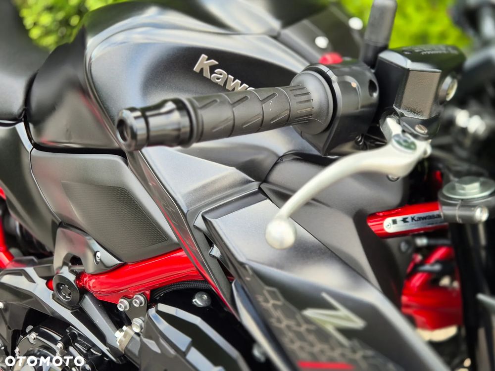 Kawasaki Z 900 - 16