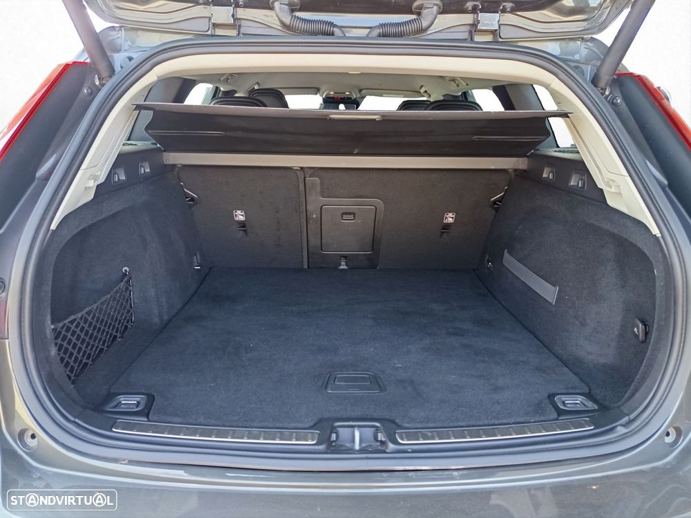 Volvo V60 2.0 D3 Inscription - 17