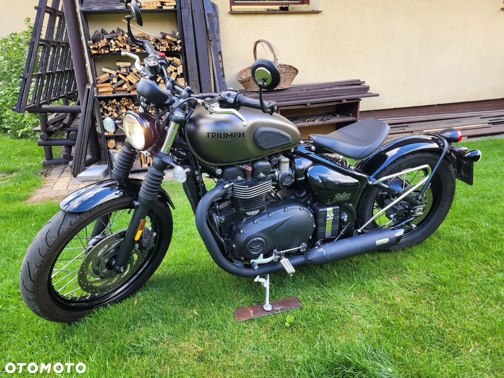 Triumph Bonneville Bobber - 6