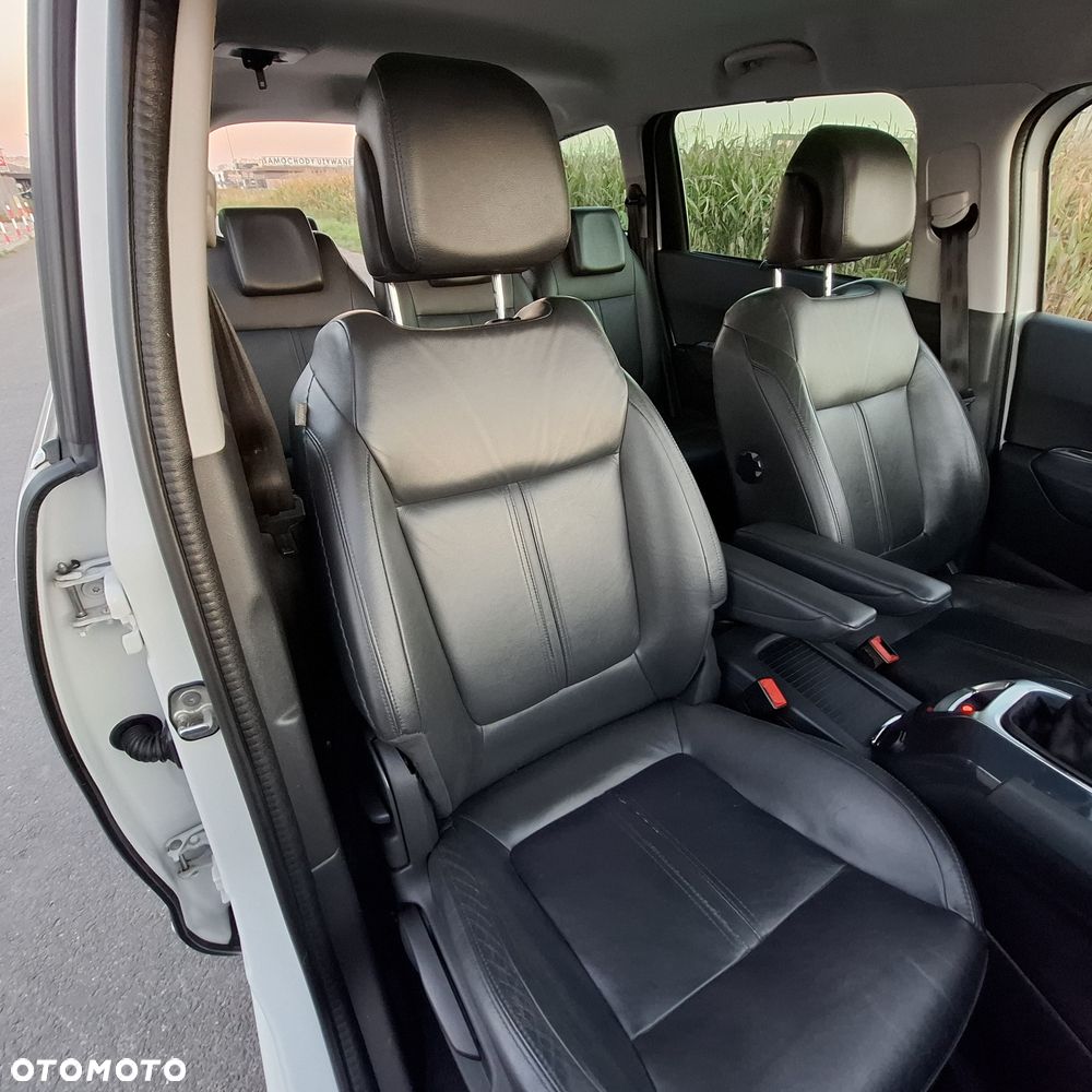 Peugeot 5008 - 9