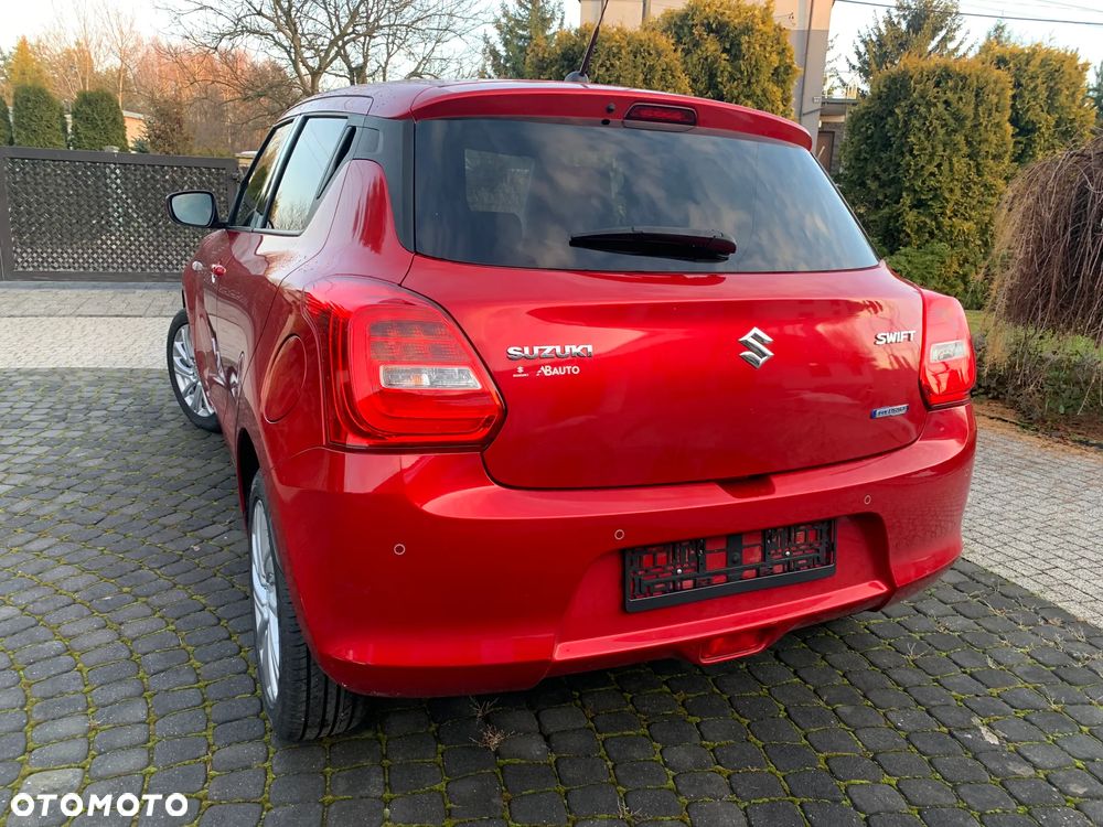 Suzuki Swift 1.2 SHVS Premium Plus - 4