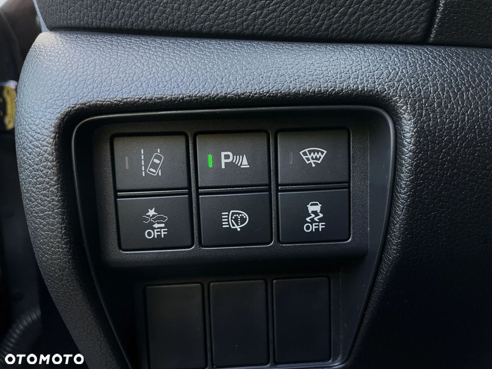 Honda CR-V 1.5 Lifestyle (Honda Connect+ / 7 os.) CVT - 33