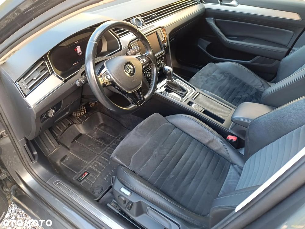 Volkswagen Passat 2.0 TDI BMT Highline DSG - 11