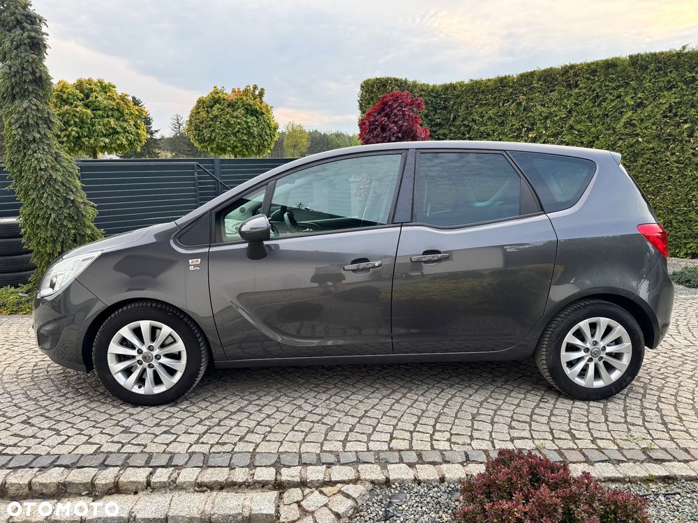 Opel Meriva - 11