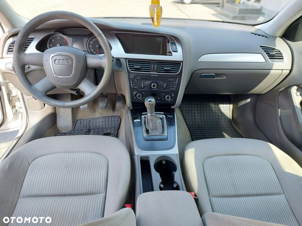 Audi A4 Avant - 17