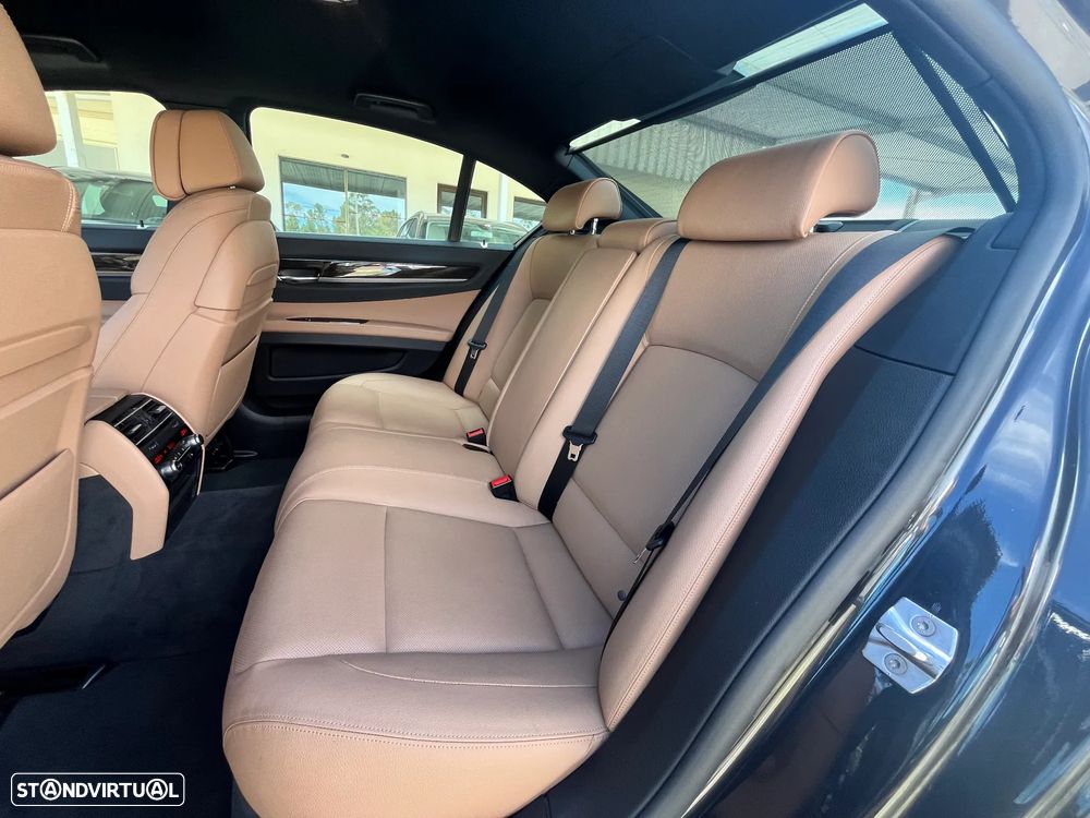 BMW 730 d - 14