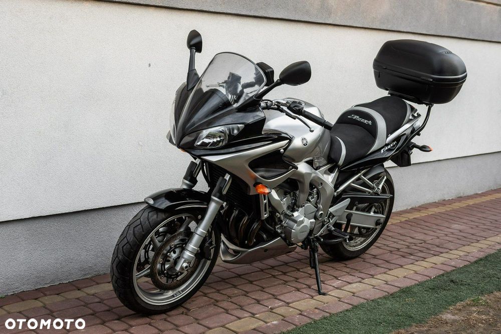 Yamaha FZ - 6