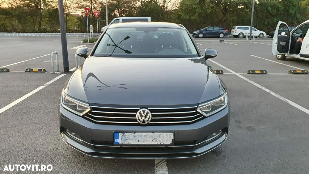 Volkswagen Passat - 2