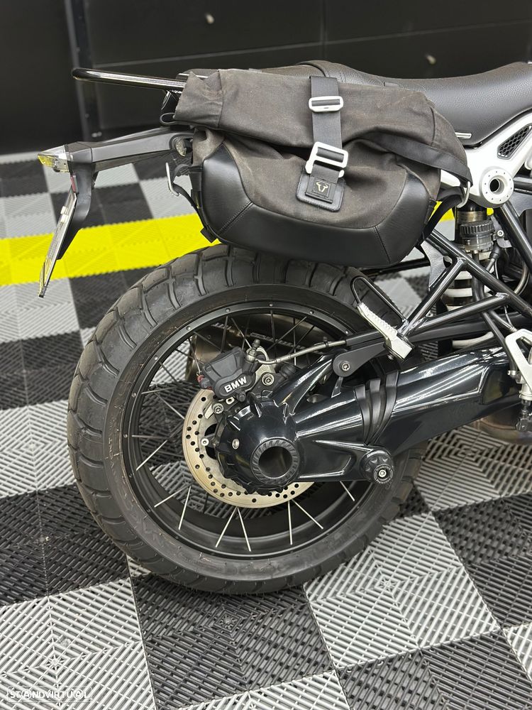 BMW R nineT - 8