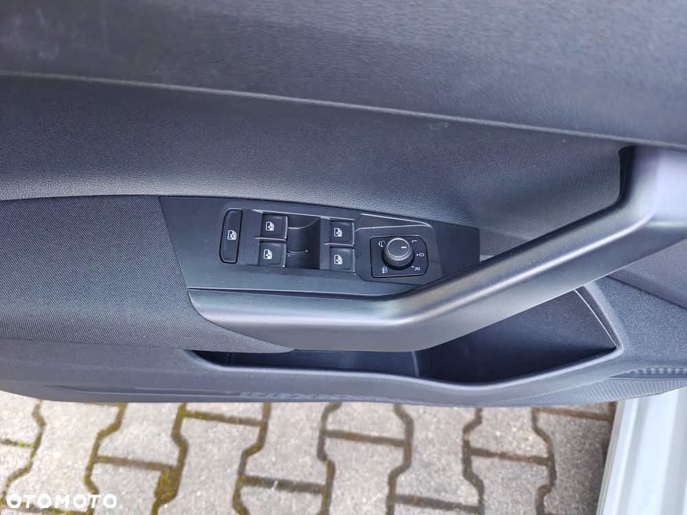 Volkswagen Polo 1.0 TSI Highline DSG - 19