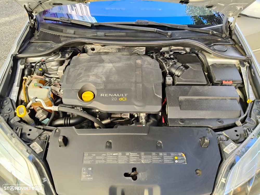 Renault Laguna Break 2.0 dCi Initiale - 27