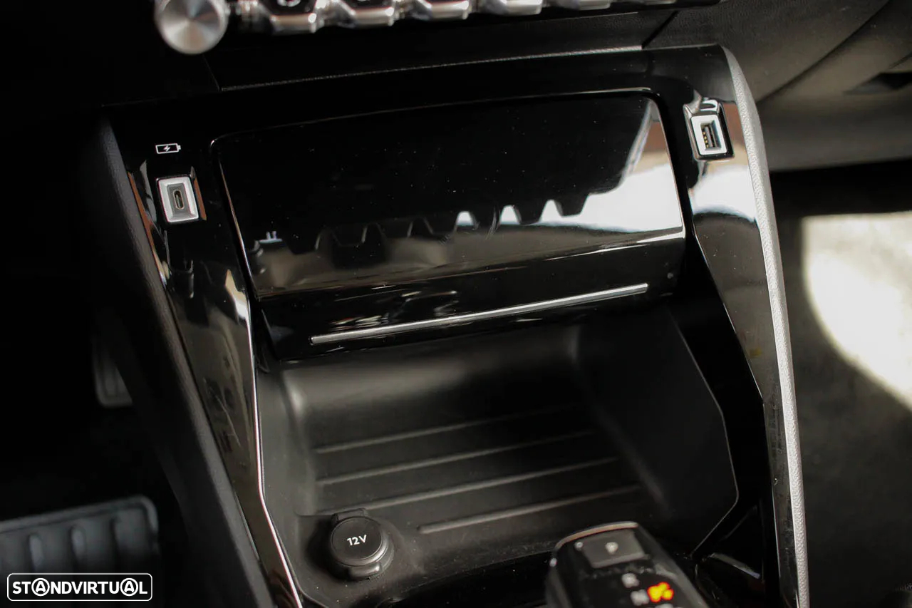 Peugeot e-208 50 kWh Allure - 17
