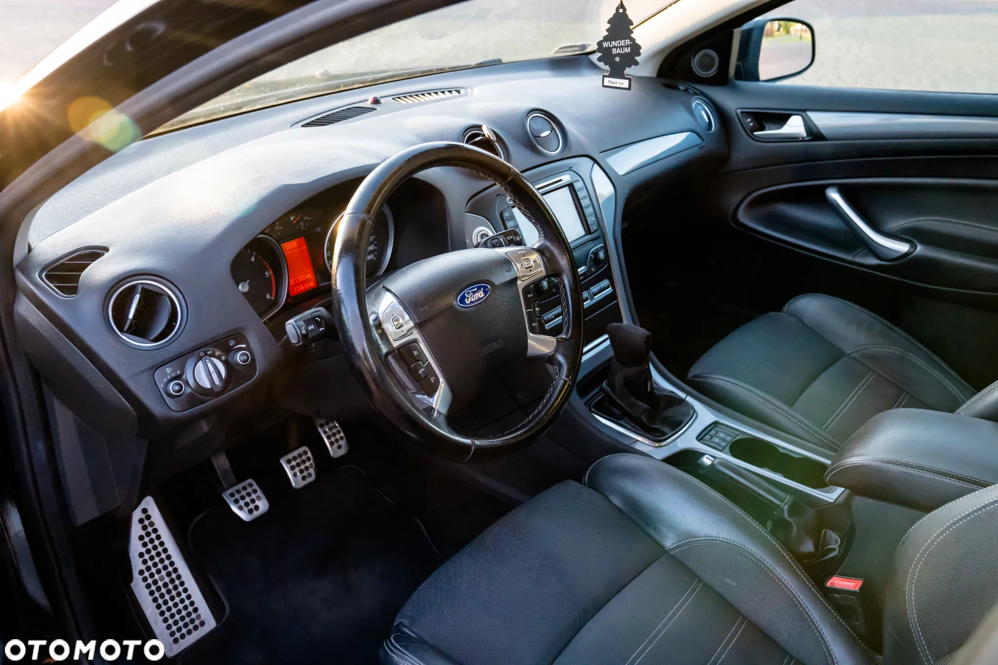 Ford Mondeo 2.0 TDCI Champions Edition - 16