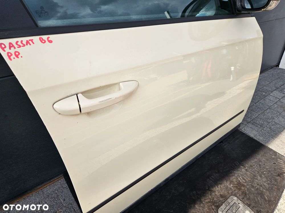 Volkswagen Passat B6 Drzwi Prawe Przednie Prawy Przód - 5