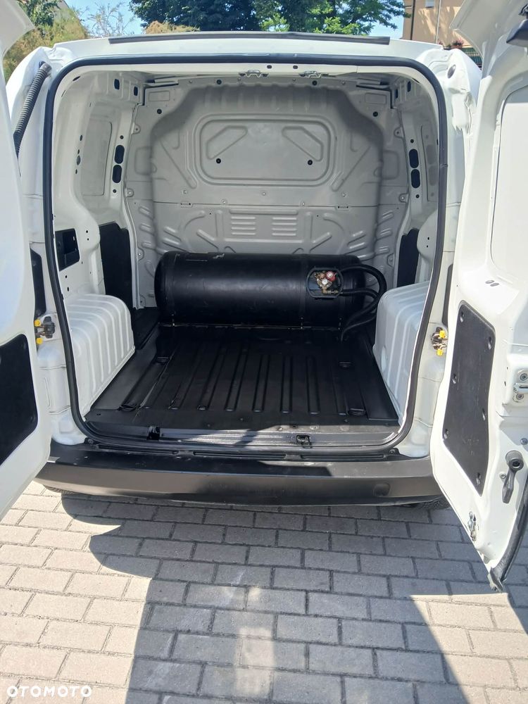 Fiat Fiorino 1.4 Easy - 14