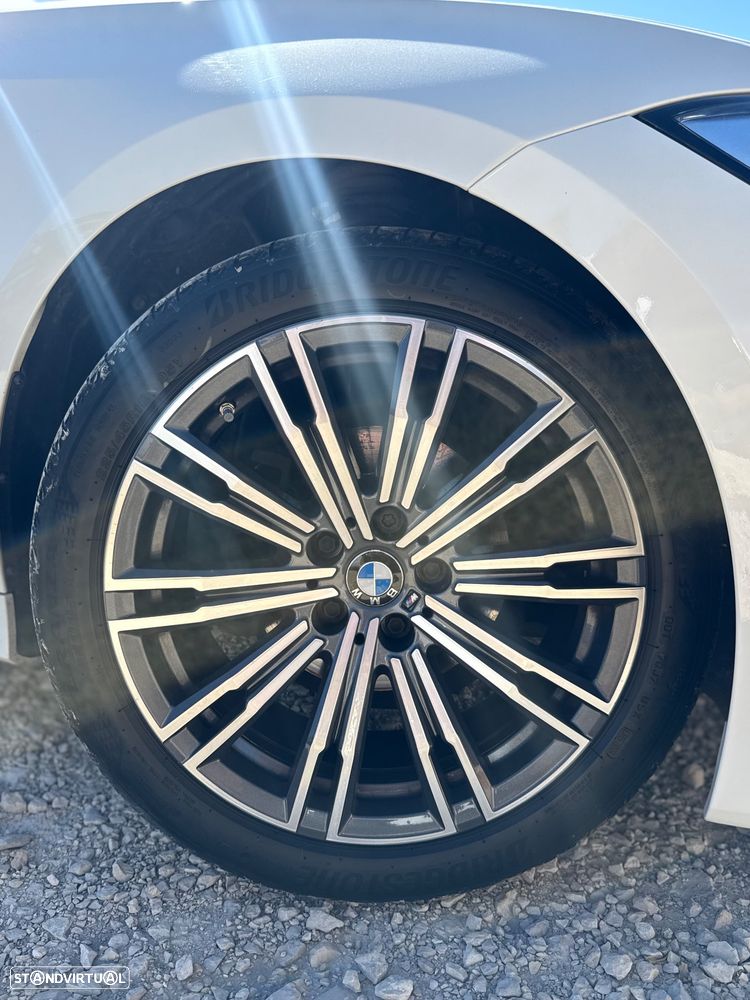 BMW 318 d Aut. M Sport - 10