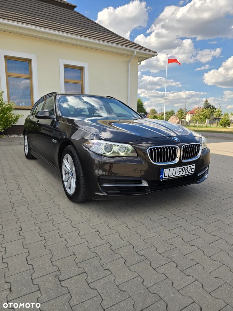 BMW Seria 5 520d Touring Luxury Line - 6