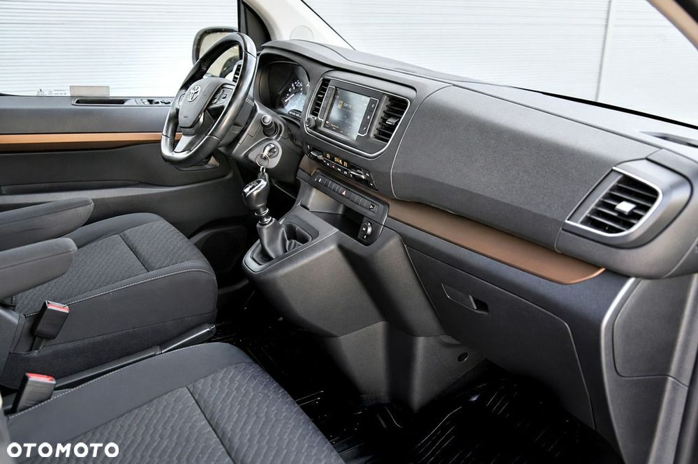 Toyota ProAce - 11