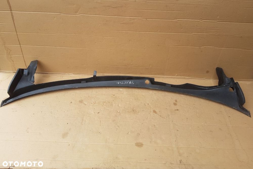 VW Phaeton listwa osłona podszybia mechanizmu wycieraczek 6.0 w12 - 7