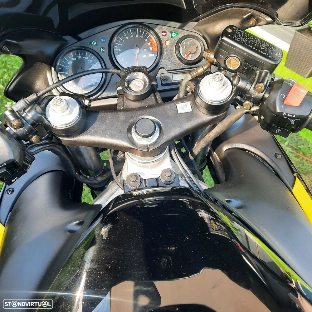 Honda CBR Cbr 600 f4 -25 kw carta A2 - 12