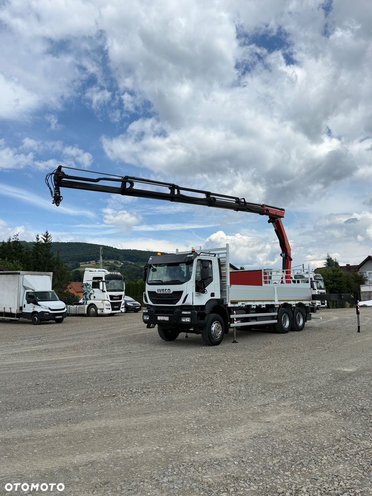 Iveco Trakker 410 6x4 SKRZYNIA 6.8m HDS PALFINGER 22002-eh / PILOT 5x wysów ROTATOR STAN IDEALNY - 2