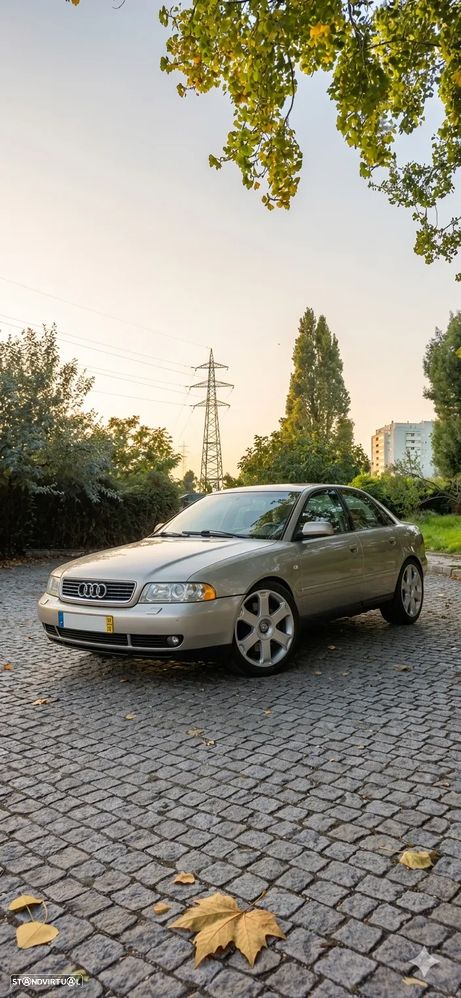 Audi A4 1.8 Turbo Sport - 1