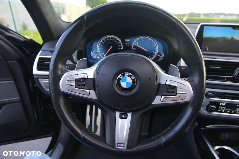 BMW Seria 7 750d xDrive - 24