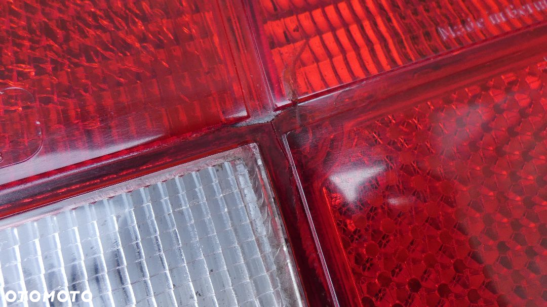 BMW E24 LAMPA PRAWY TYŁ KOMPLETNA - 3