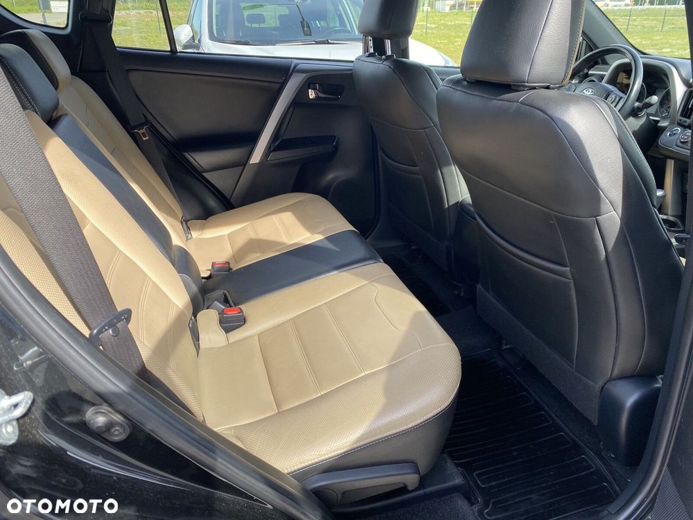 Toyota RAV4 - 13