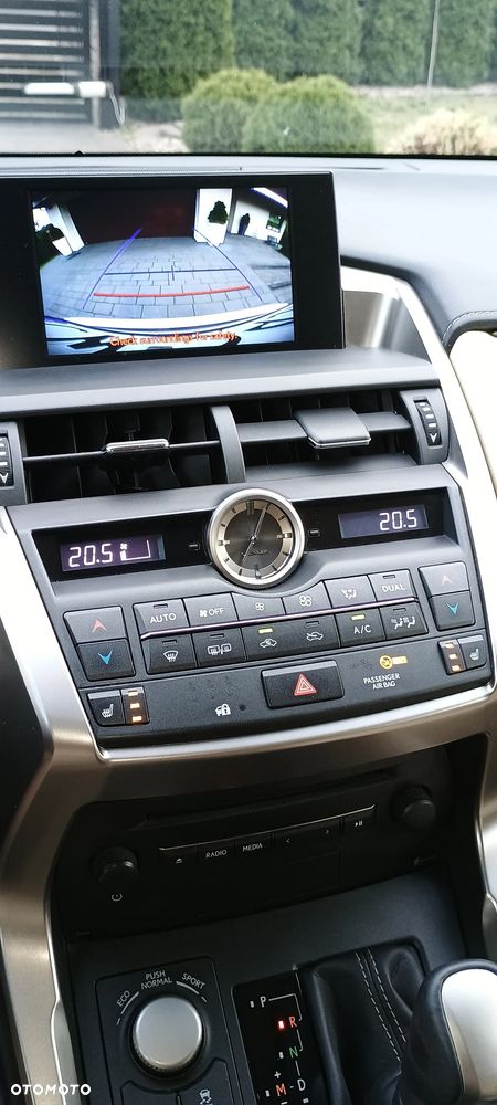 Lexus NX 200t Elegance AWD - 27