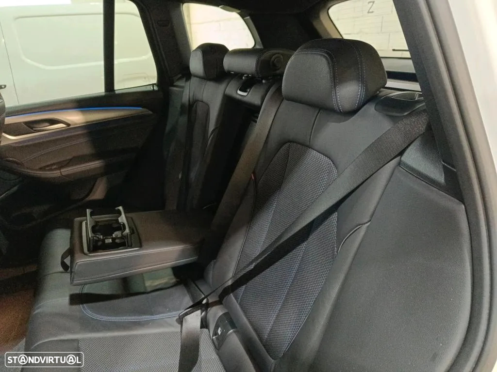BMW X3 30 e xDrive - 8