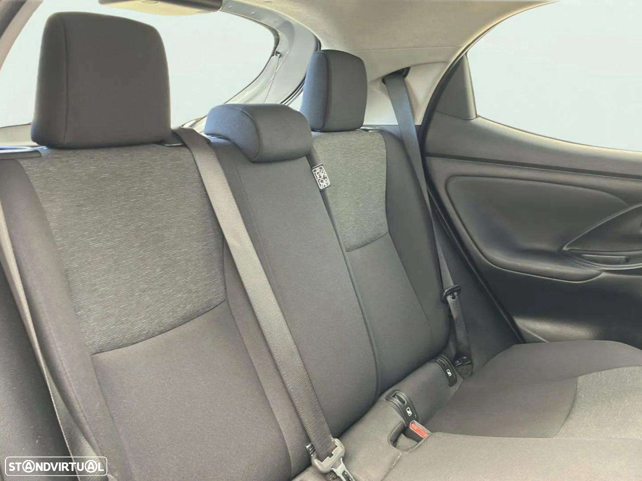 Toyota Yaris - 15