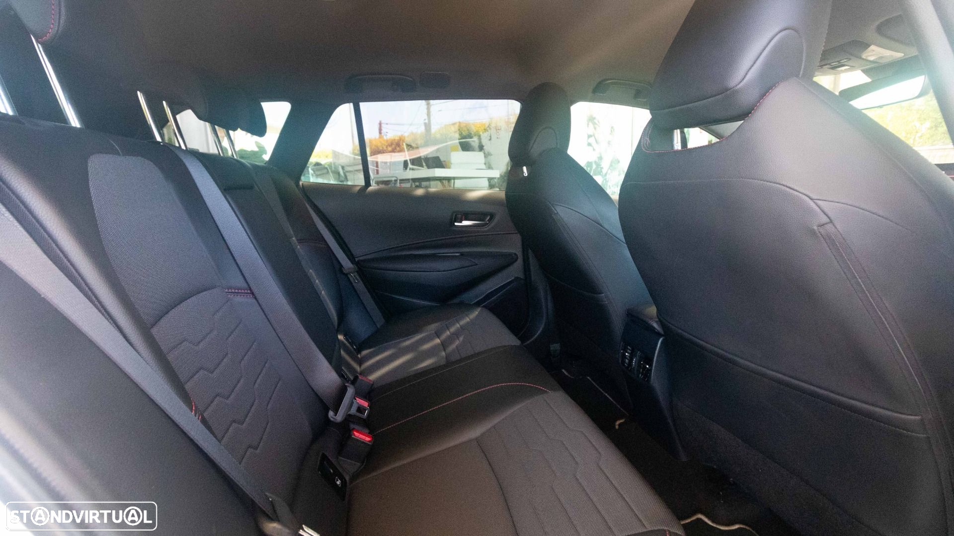 Toyota Corolla Touring Sports 1.8 Hybrid Exclusive - 8