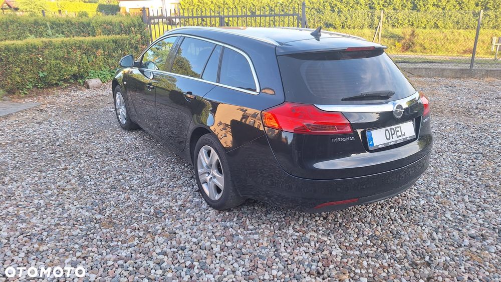 Opel Insignia - 15