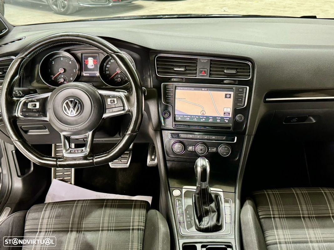 VW Golf 2.0 TDi GTD DSG - 23