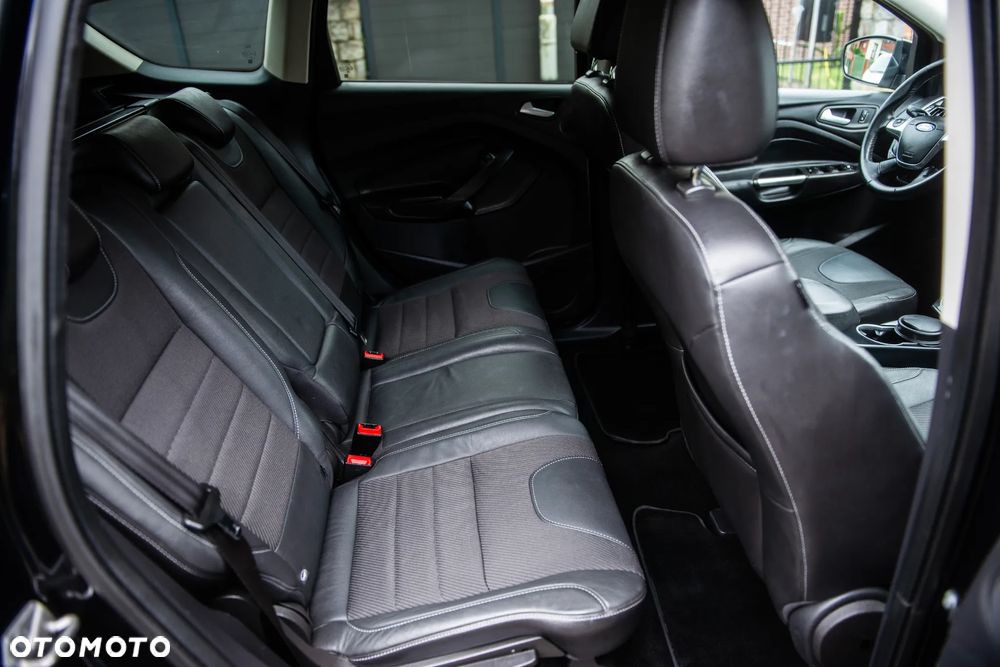 Ford Kuga 2.0 TDCi 4x4 Titanium - 25