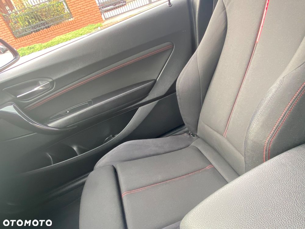 BMW Seria 1 116i Sport Line - 18