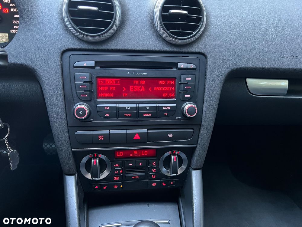Audi A3 Sportback 1.9 TDI DPF Attraction - 28