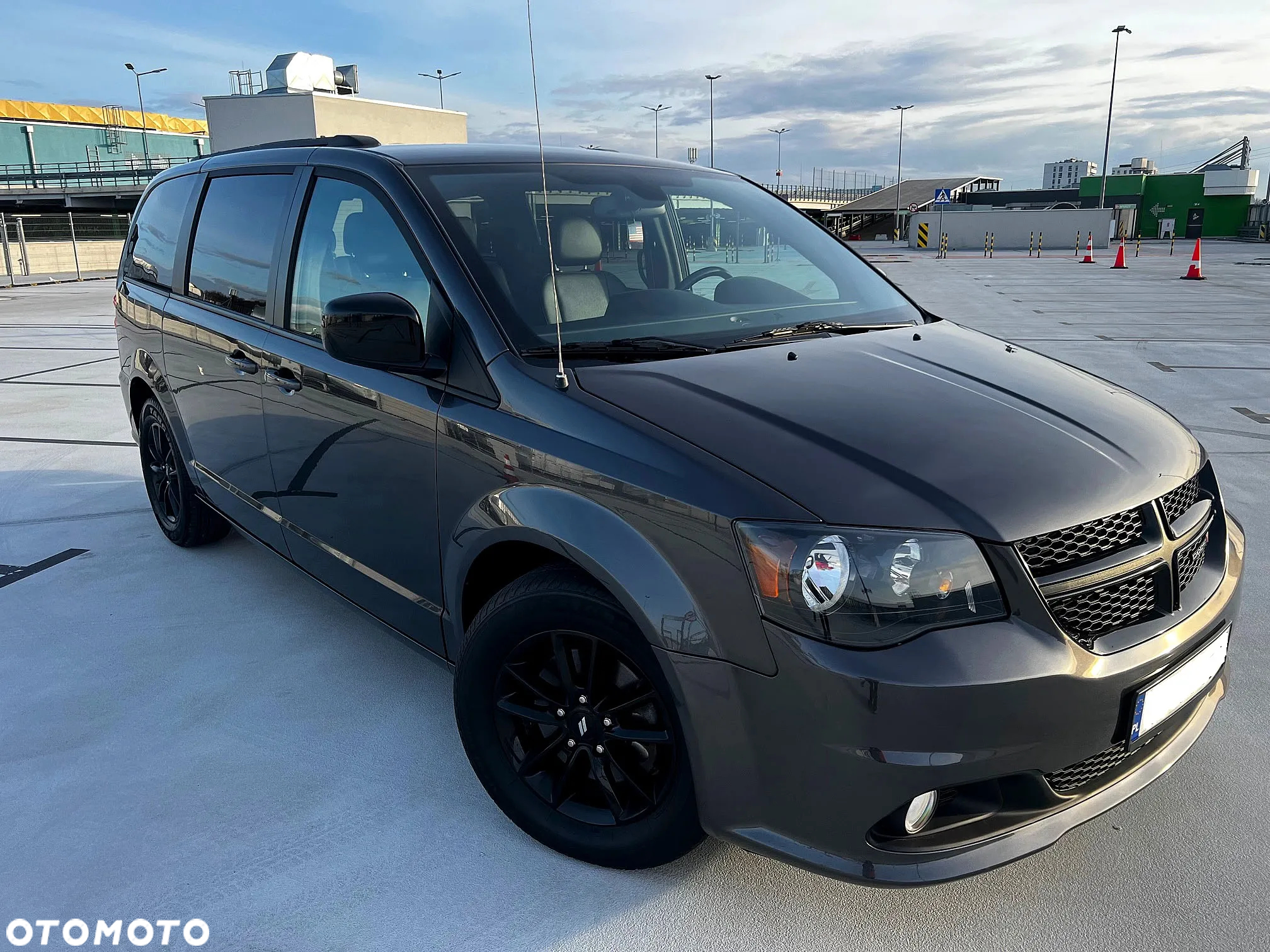 Dodge Grand Caravan - 6