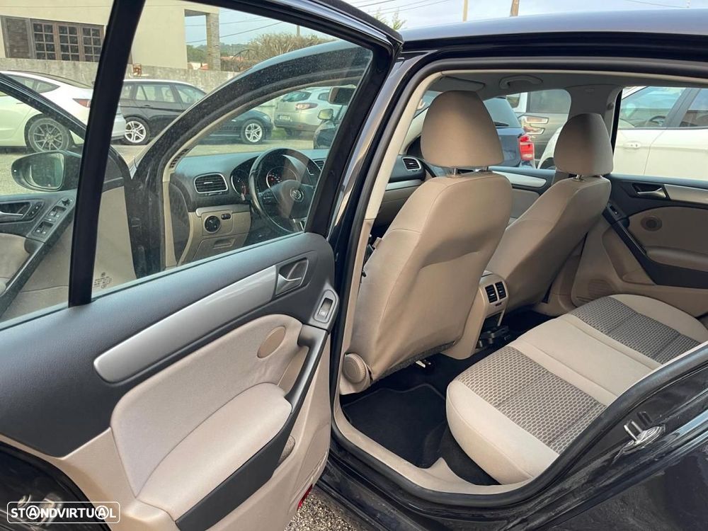 VW Golf 1.6 TDi Confortline - 10