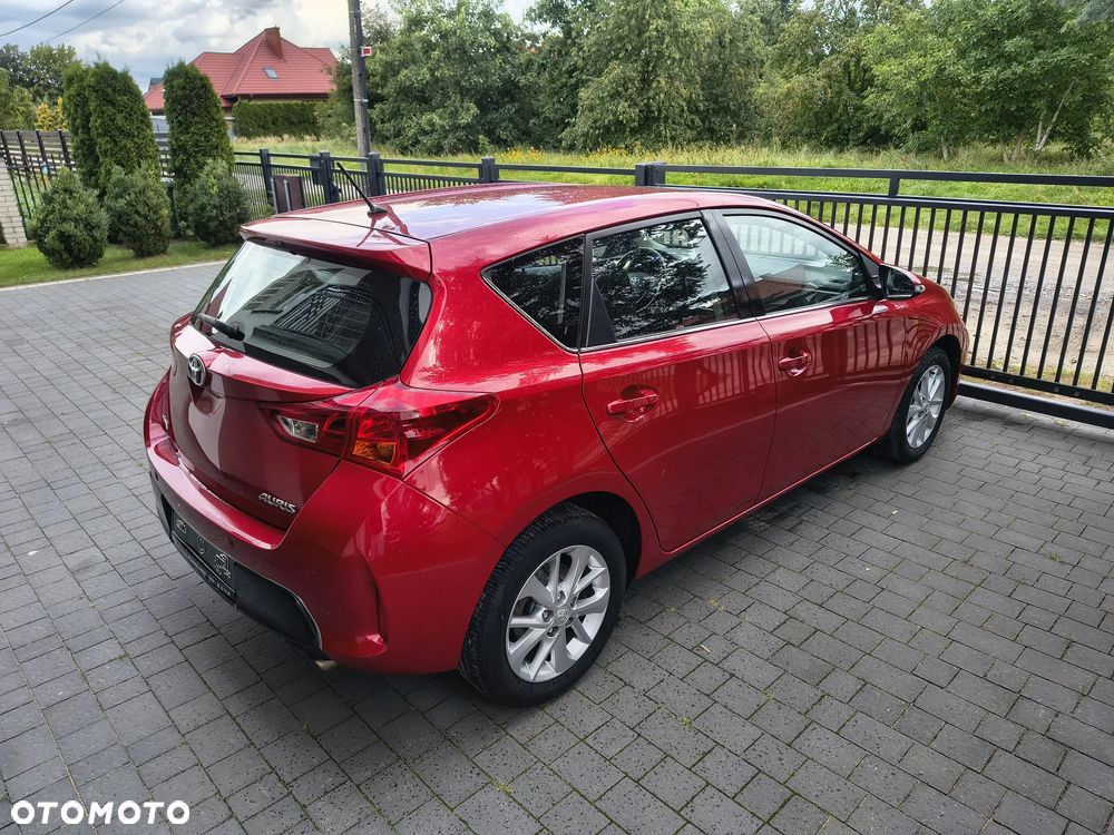 Toyota Auris 1.6 Valvematic Executive - 21
