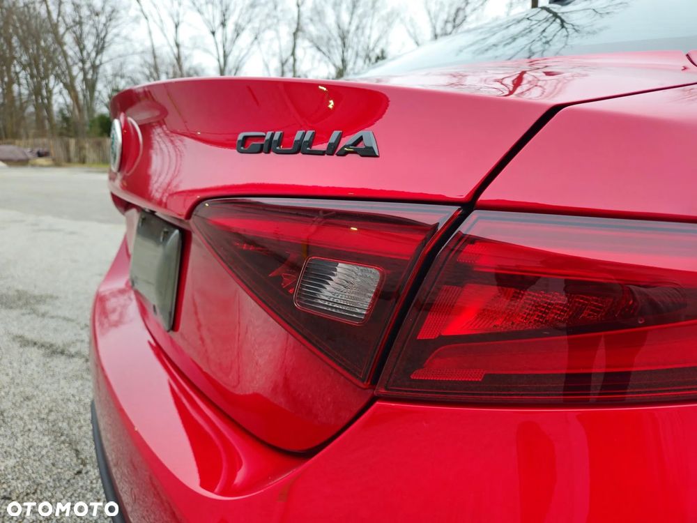 Alfa Romeo Giulia 2.0 Turbo TI Q4 - 15