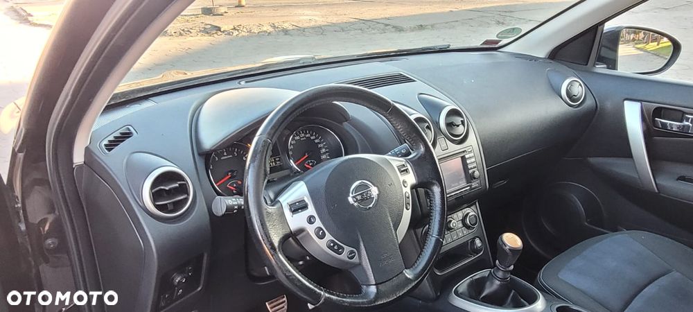 Nissan Qashqai+2 - 33