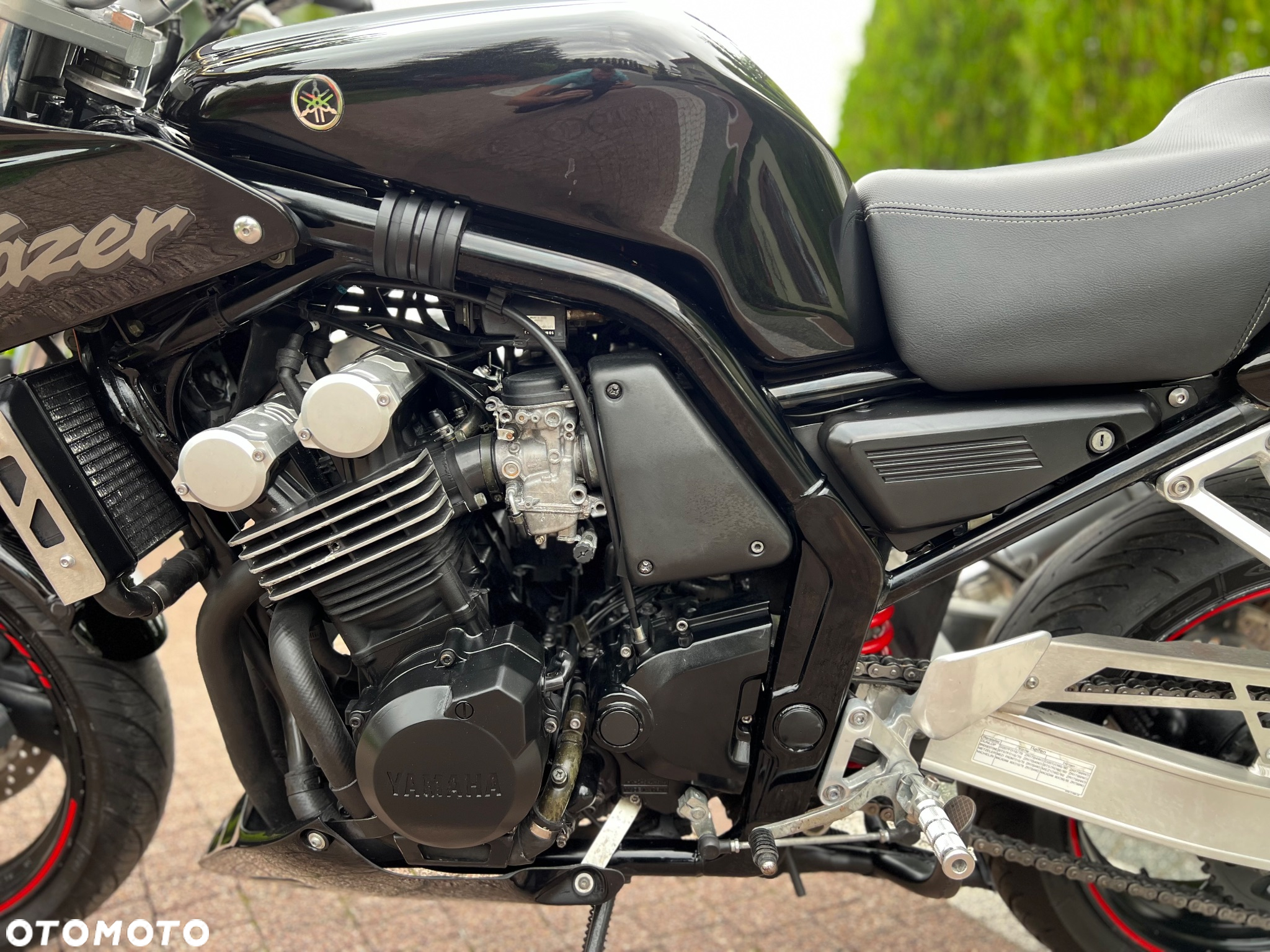 Yamaha FZS - 24