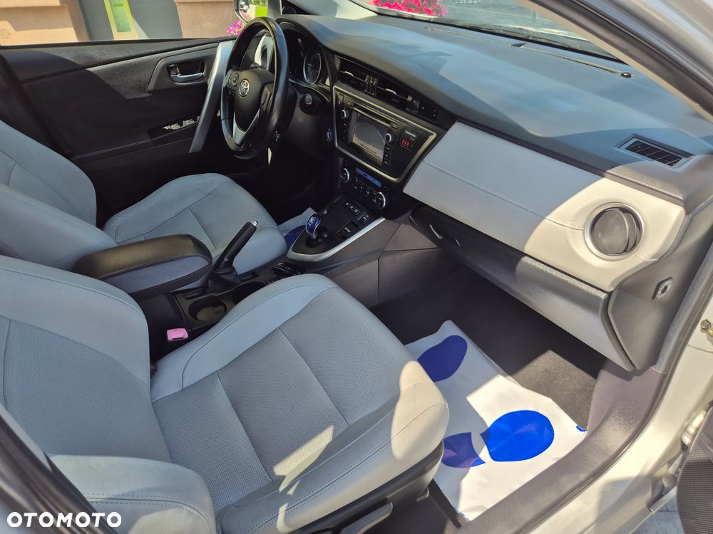 Toyota Auris - 22