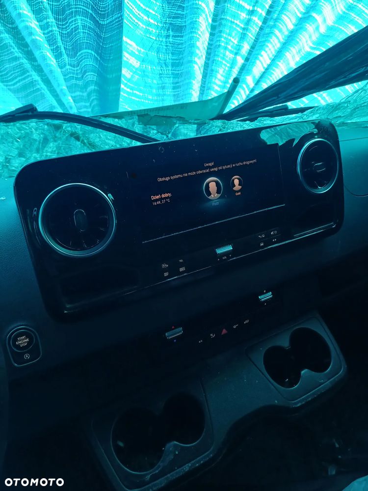 Mercedes-Benz Sprinter - 19