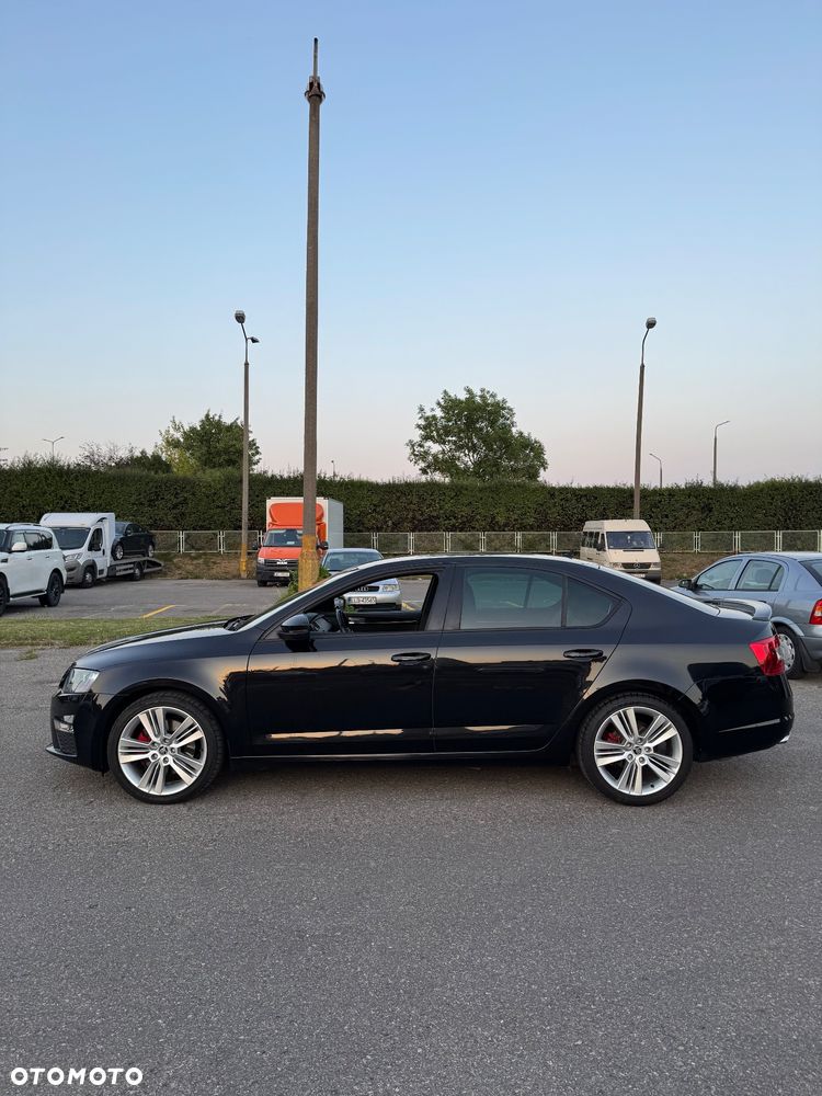 Skoda Octavia 2.0 TDI RS - 6