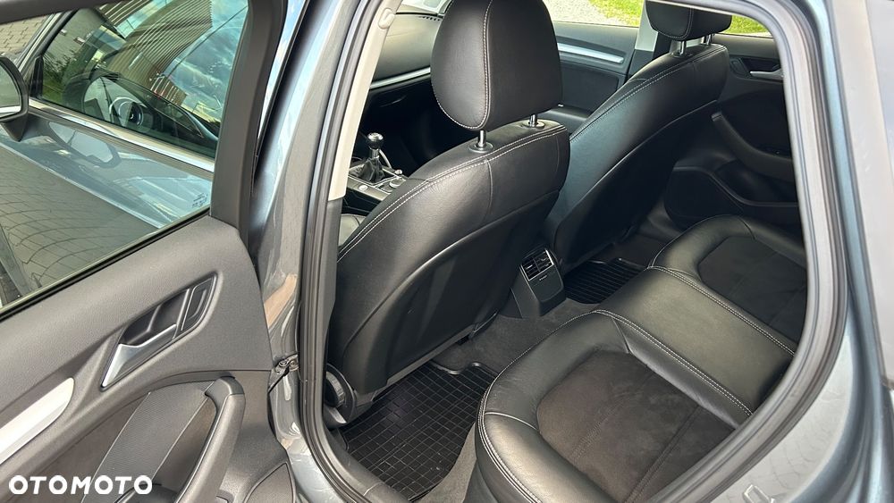 Audi A3 Sportback 1.6 TDI (clean diesel) S line Sportpaket - 21