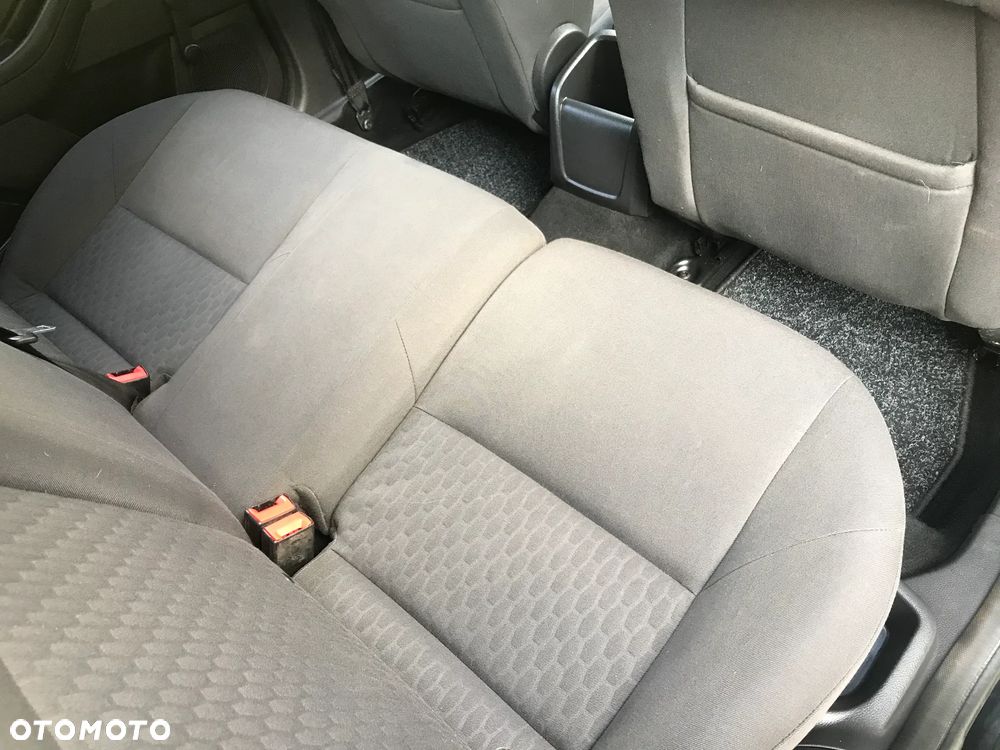 Ford Focus 1.6 TDCi DPF SYNC Edition - 10